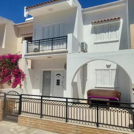 Sea Breeze Maisonette 公寓