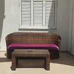 アパート Sea Breeze Maisonette ラルナカ