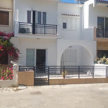 Sea Breeze Maisonette Apartman Lárnaka