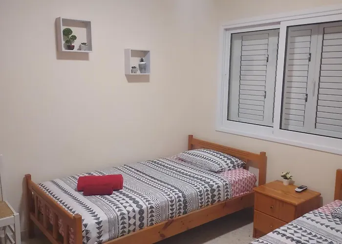 Sea Breeze Maisonette Apartmán *