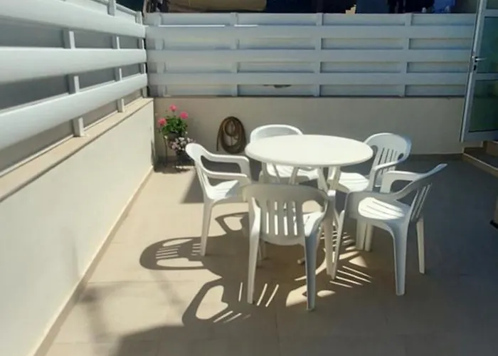 Sea Breeze Maisonette Apartmán *