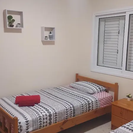 Sea Breeze Maisonette Appartamento *